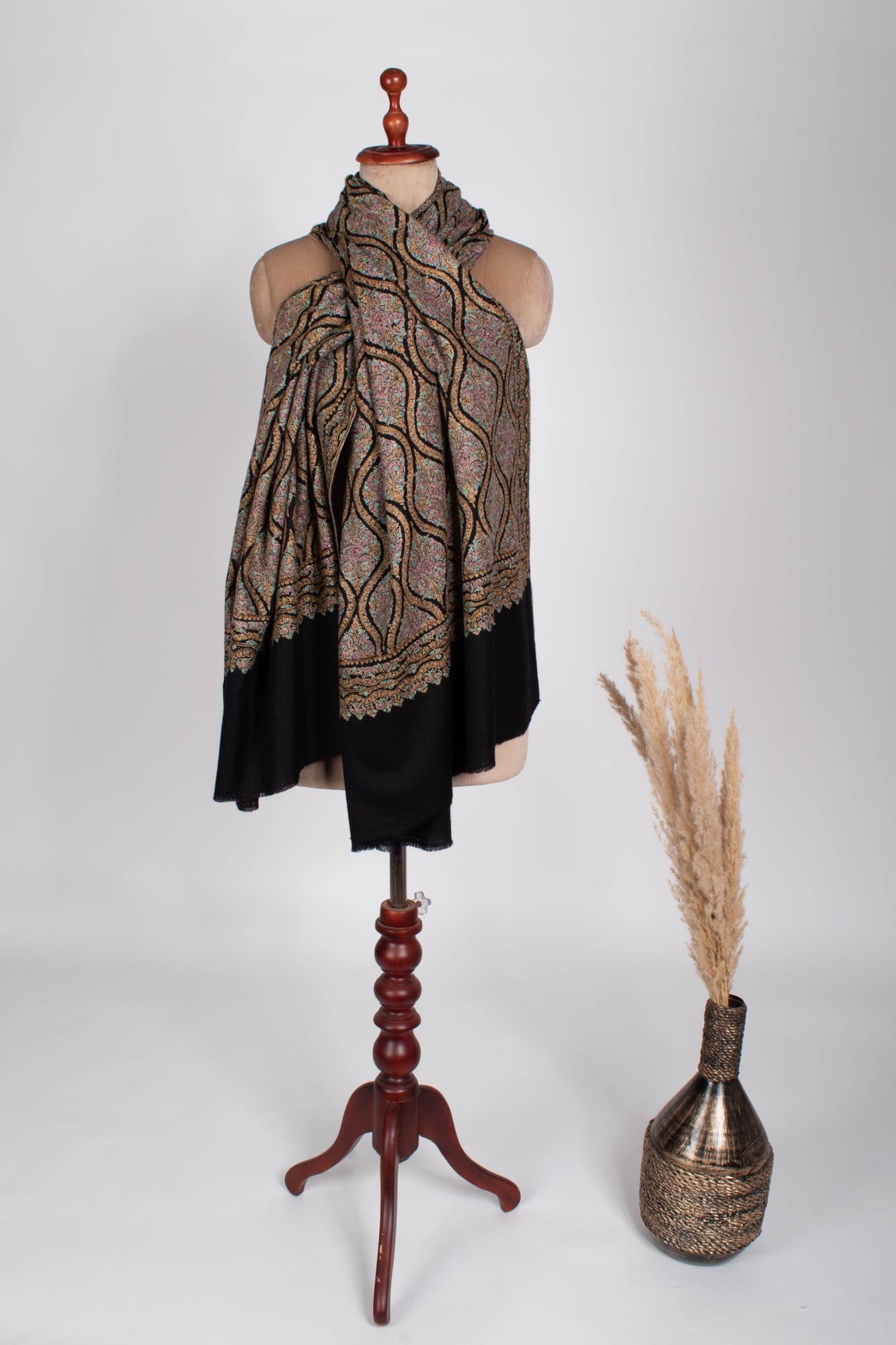 Black Artistic Pashmina Shawl - BREDA