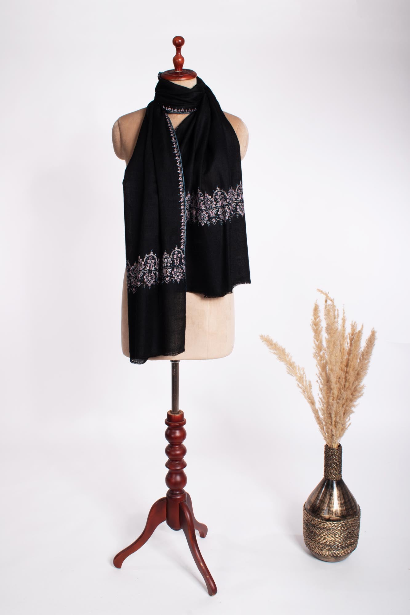 Black Palla Embroidered Cashmere Wrap - BUXTON