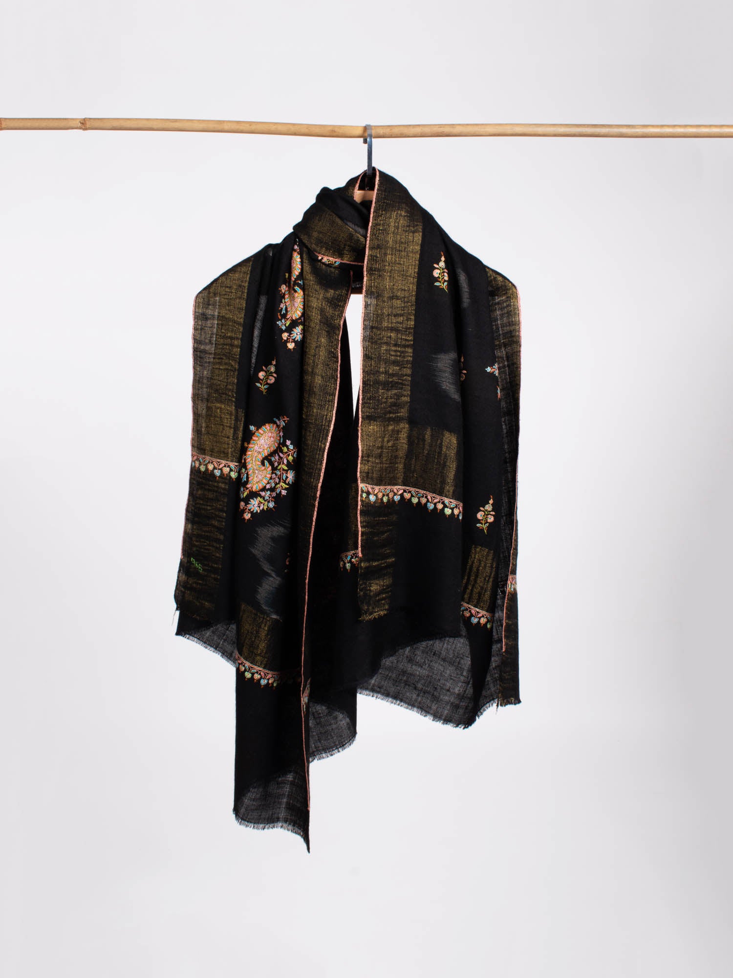 Châle Pashmina Cachemire Noir avec Bordure Zari Dorée - SAN MATEO