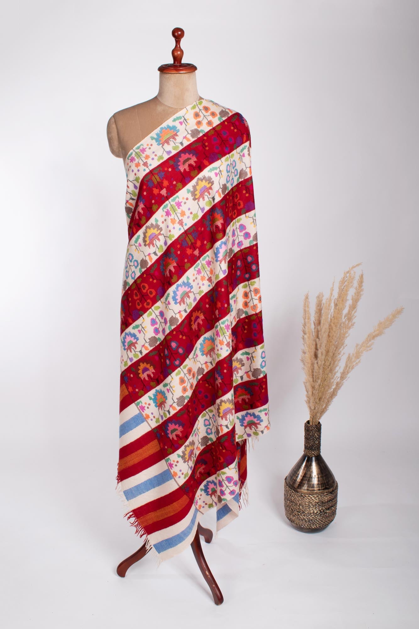 Red White Artistic Handloomed Kani Pashmina Shawl - AYLESBURY