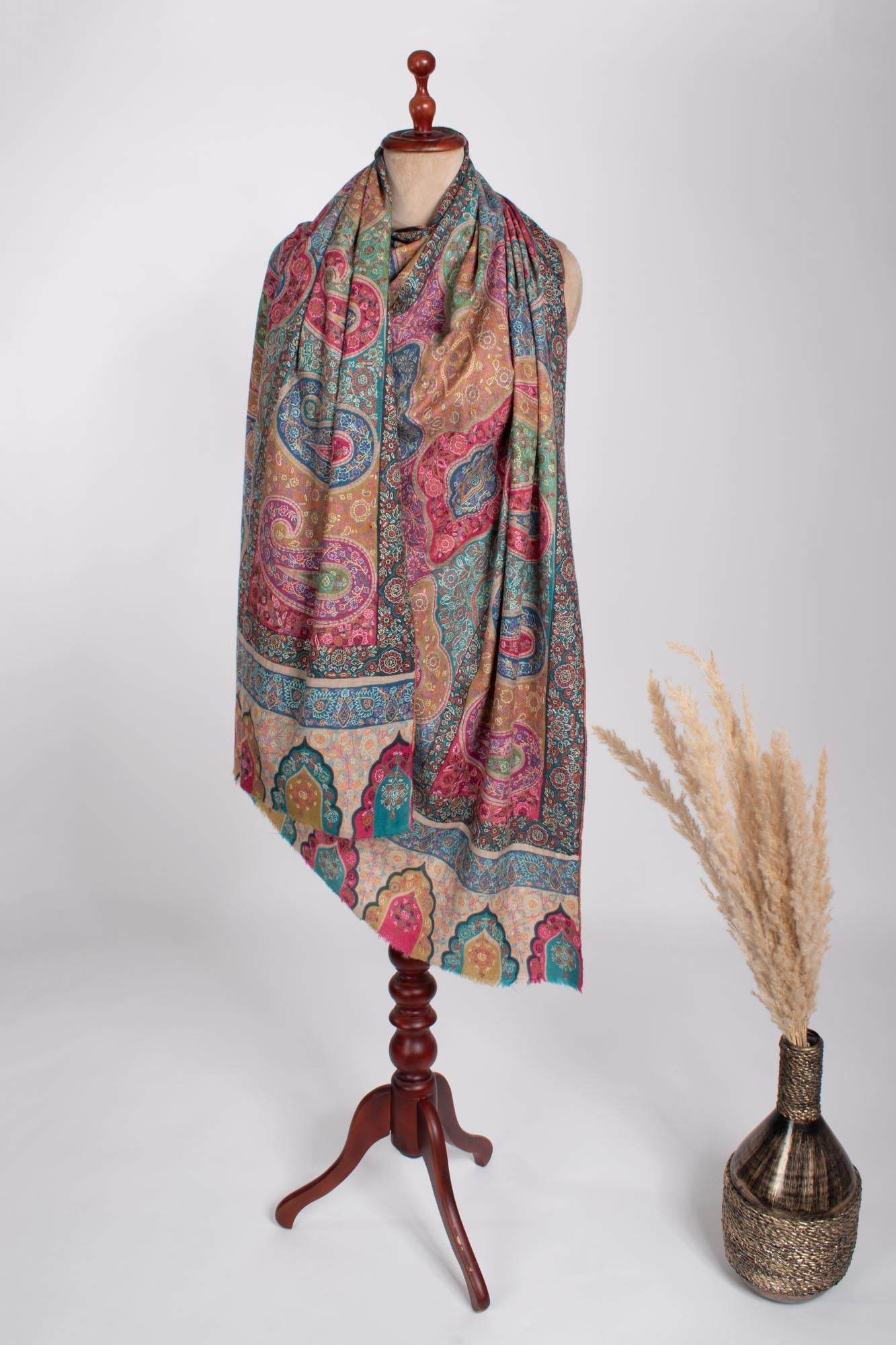 Hand Embroidered Pashmina with Paisley Motifs - PUSHKAR