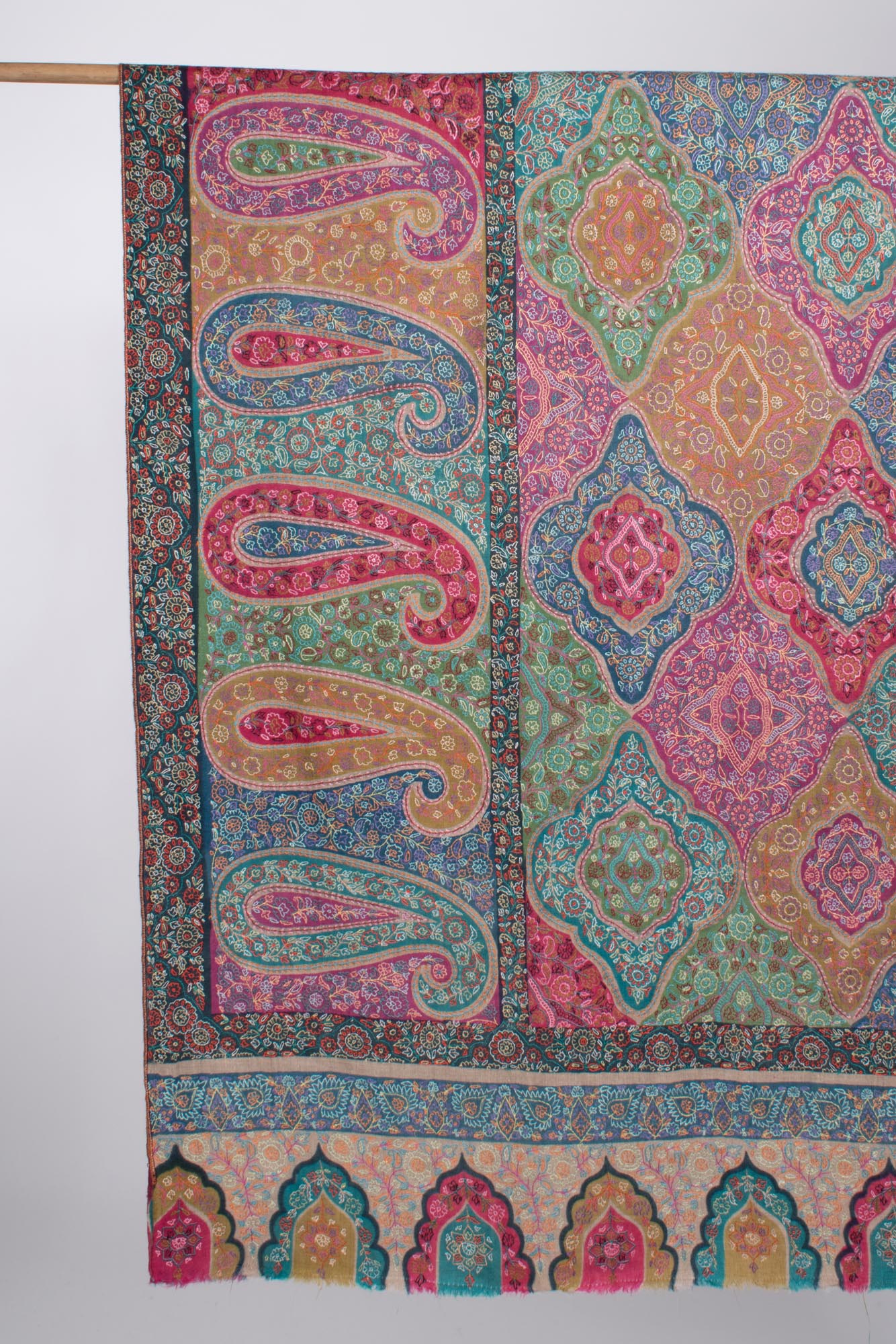 Hand Embroidered Pashmina with Paisley Motifs - PUSHKAR