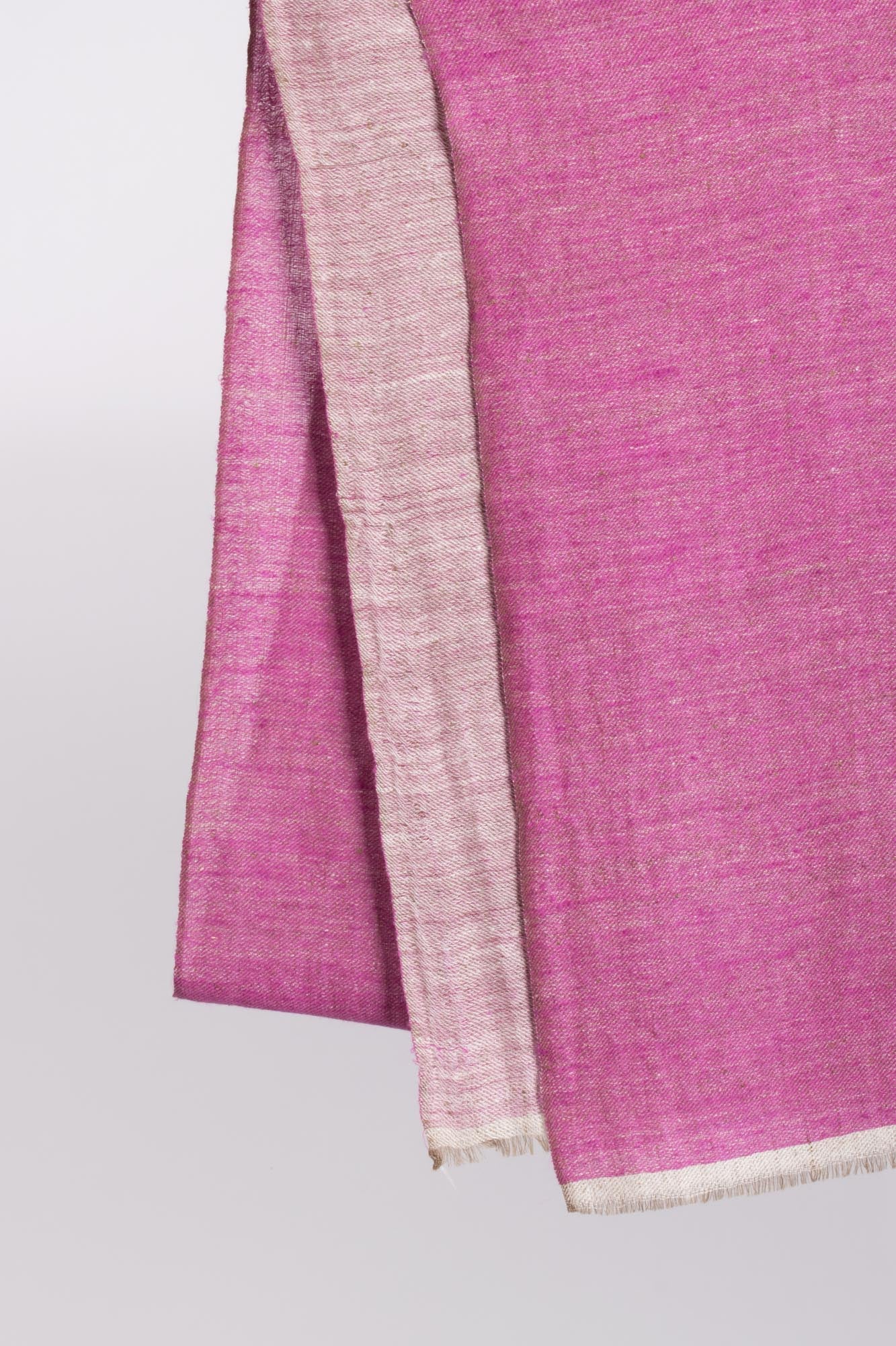 Avvolgimento in cashmere magenta e a doppia tonalità