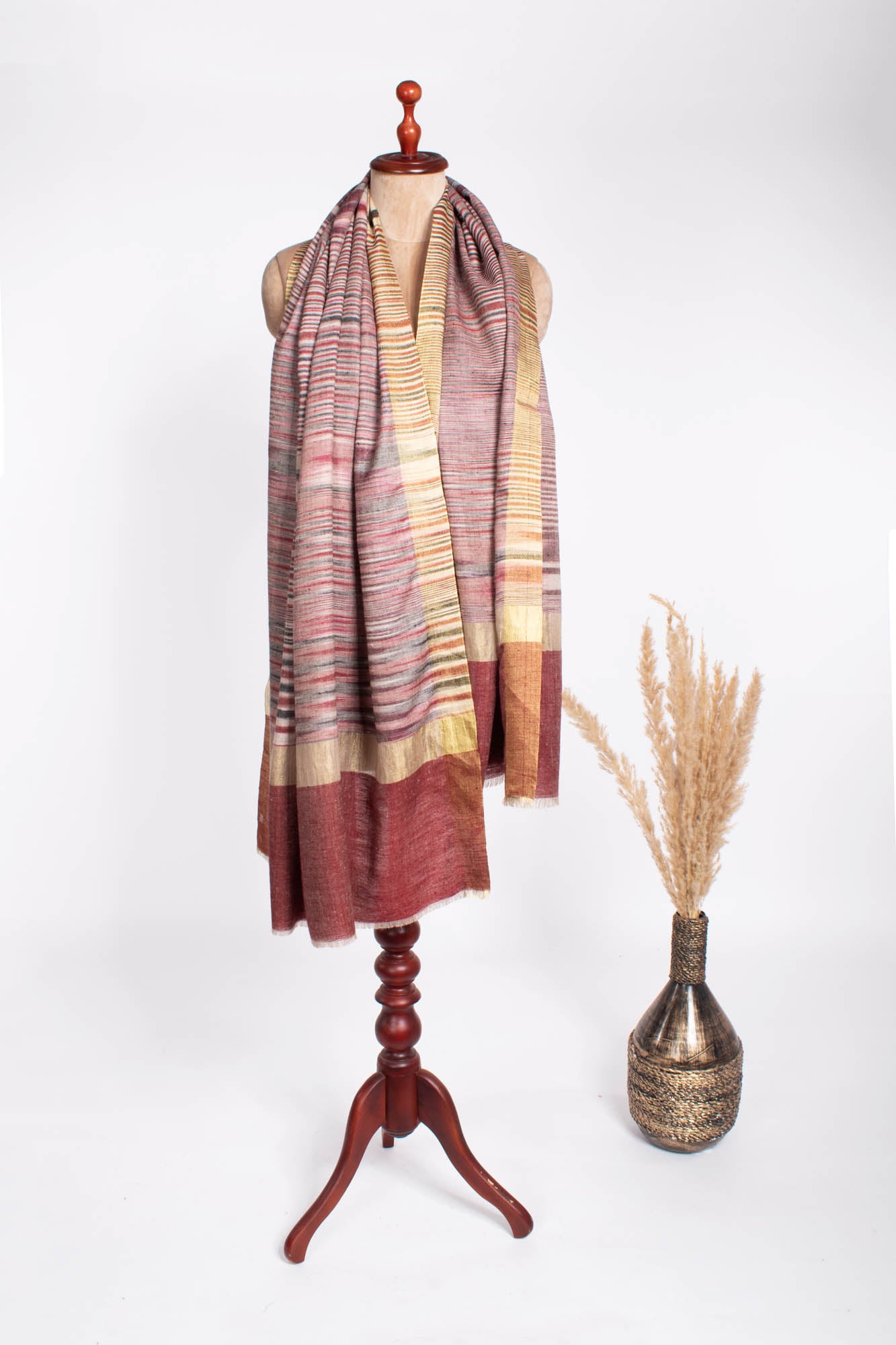 铁锈色 Ikat Pashmina 围巾，饰有 Zari - HAVANT