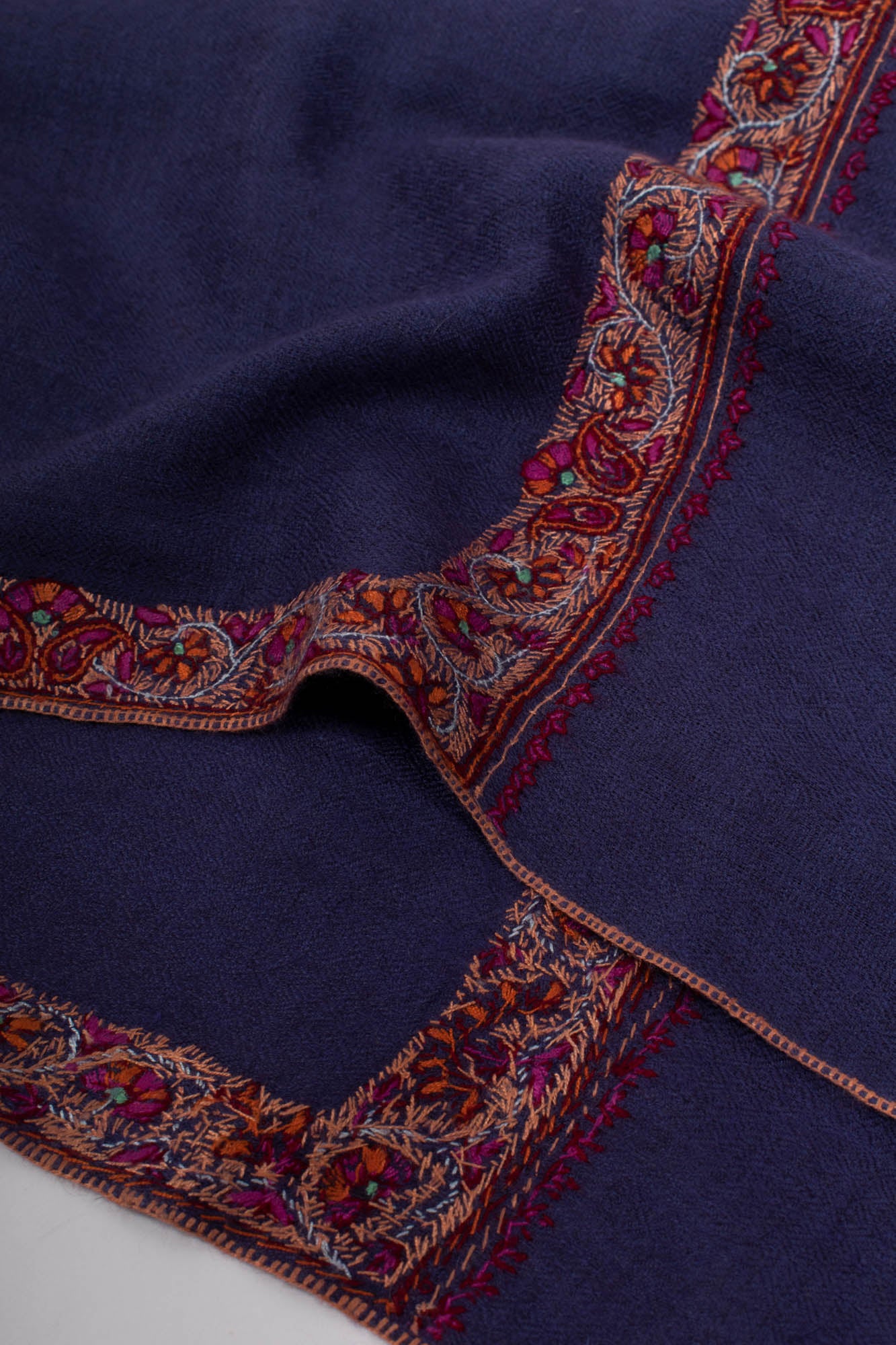 WINNIPEG Purple Hashia Cashmere Embroidered Shawl