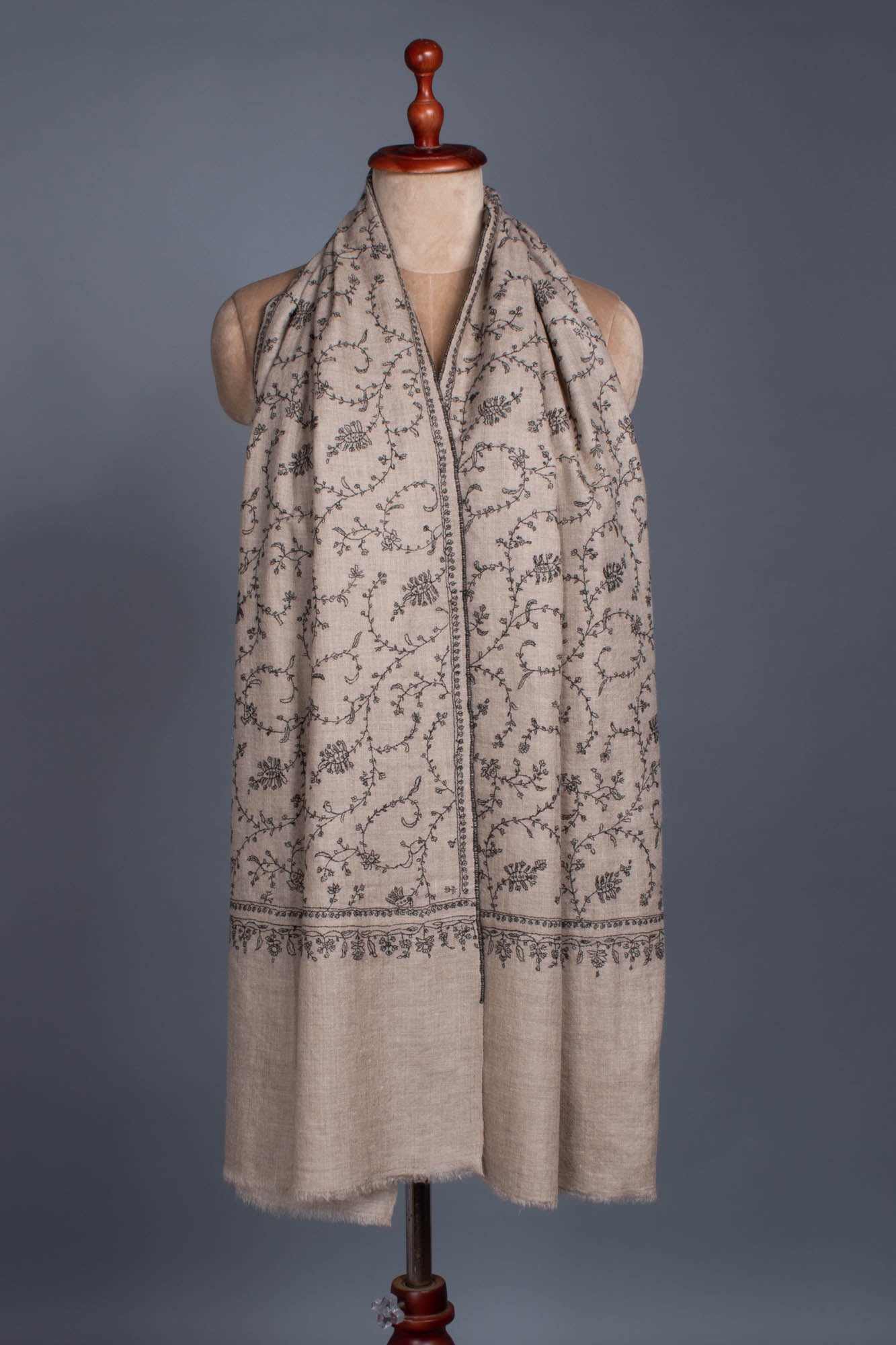 Scarpe de pashmina beige et noire Cachemire - Kaysrsrsberg