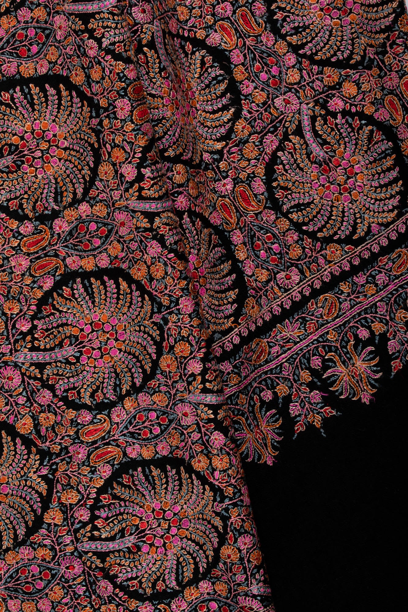 Pashmina Shawl ricamato in seta nera - Abbas