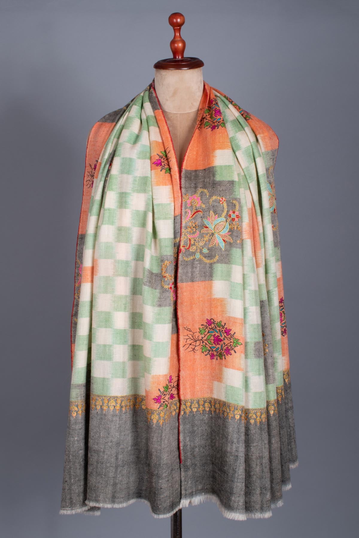 Handloomed Pure Pashmina Shawl with Sozni - THASOS