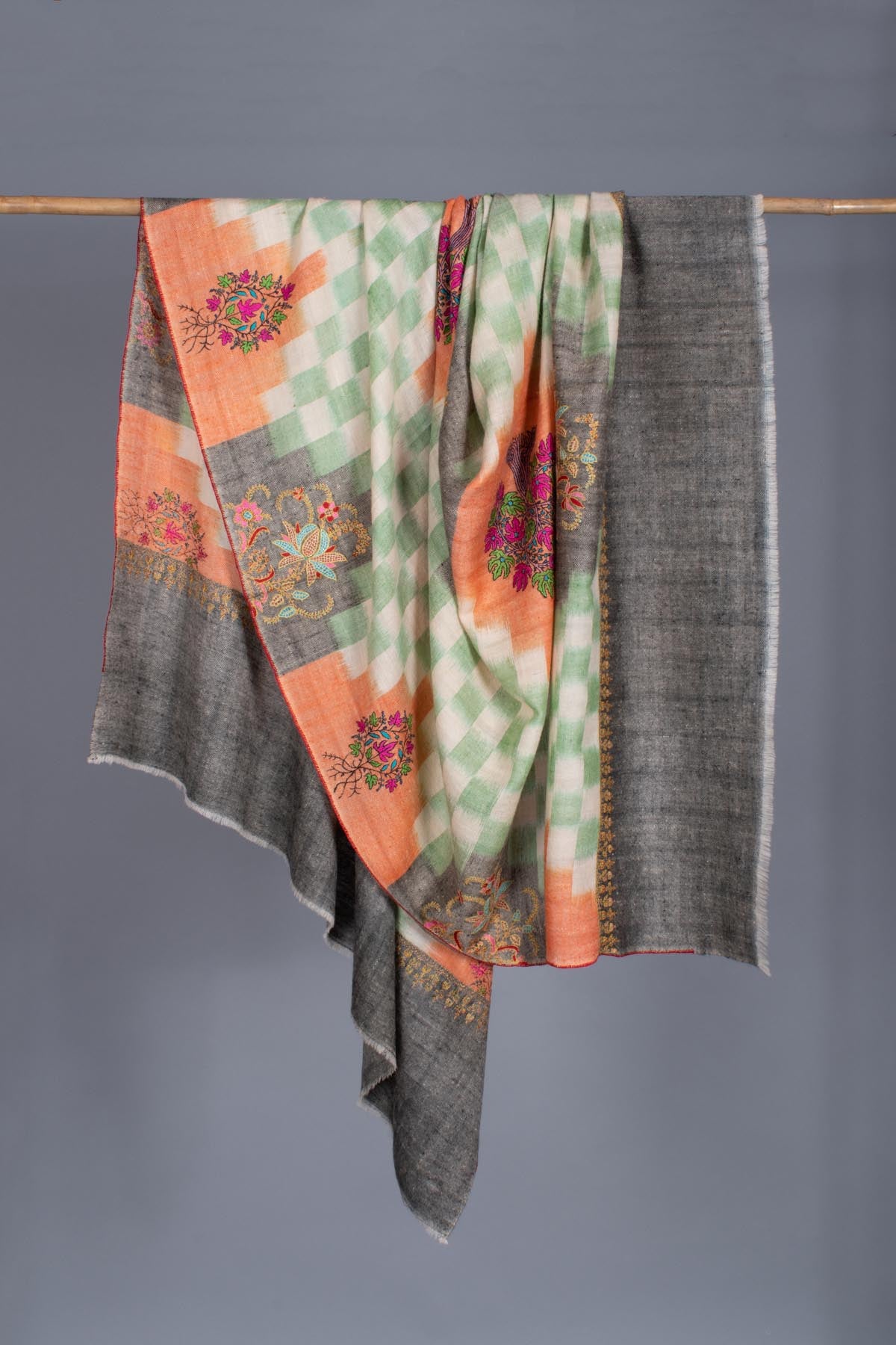 Handloomed Pure Pashmina Shawl with Sozni - THASOS