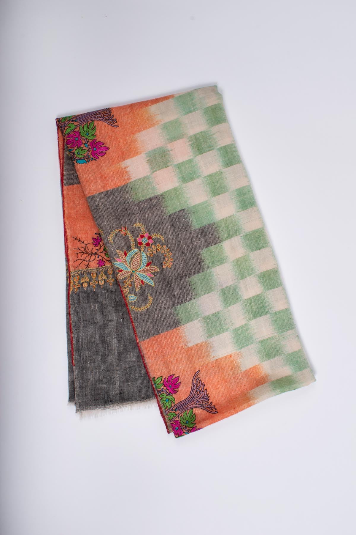 Handloomed Pure Pashmina Shawl with Sozni - THASOS